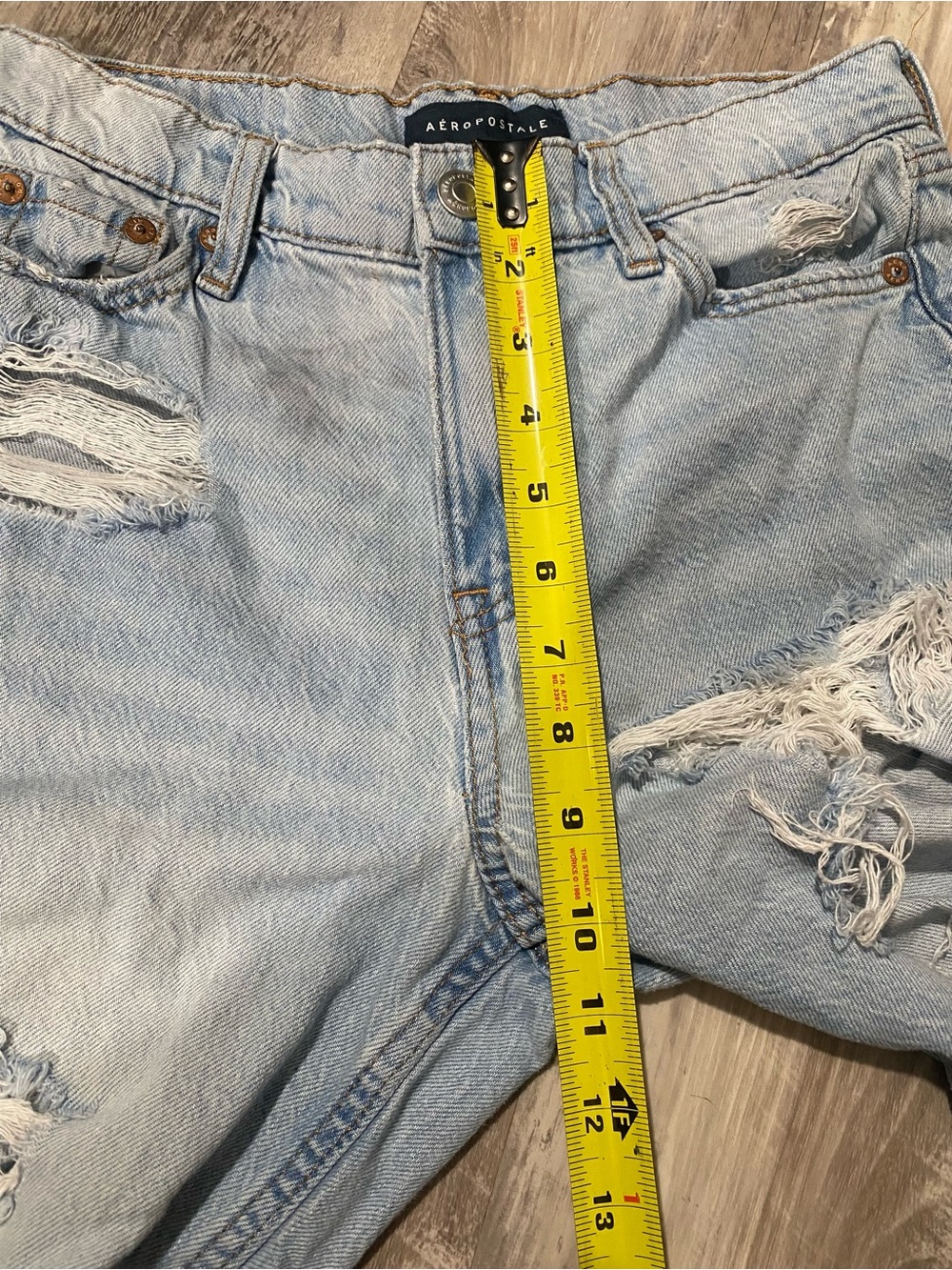 Light Wash Distressed Aeropostle Mom Jeans - Picture 9 of 9